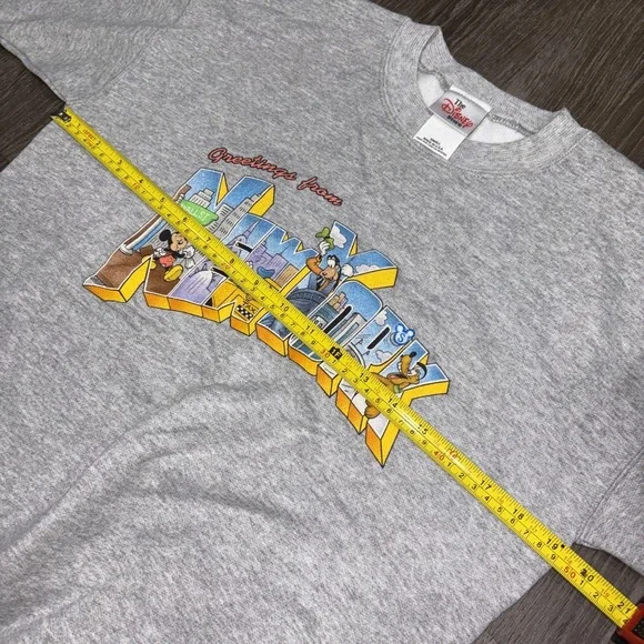 VTG Disney Store Greetings New York Mickey Mouse Small Sweatshirt USA Deadstock - Picture 8 of 9